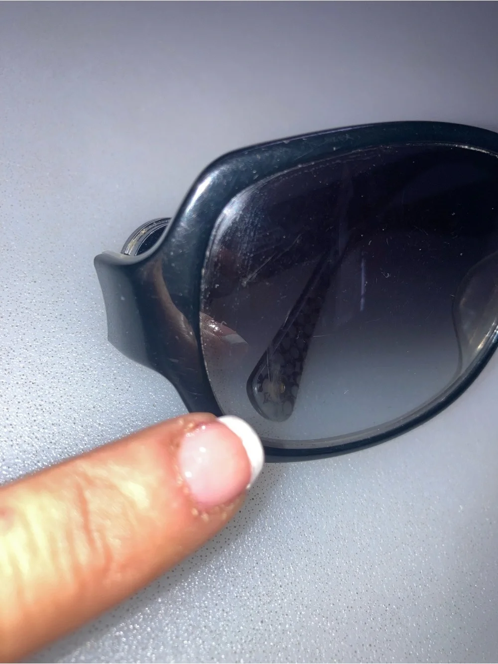 Coach women’s Black Gradient Oversized Sunglasses